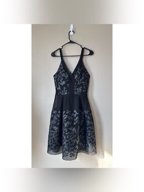 Issue New York Elegant Black Mini Dress Size Small